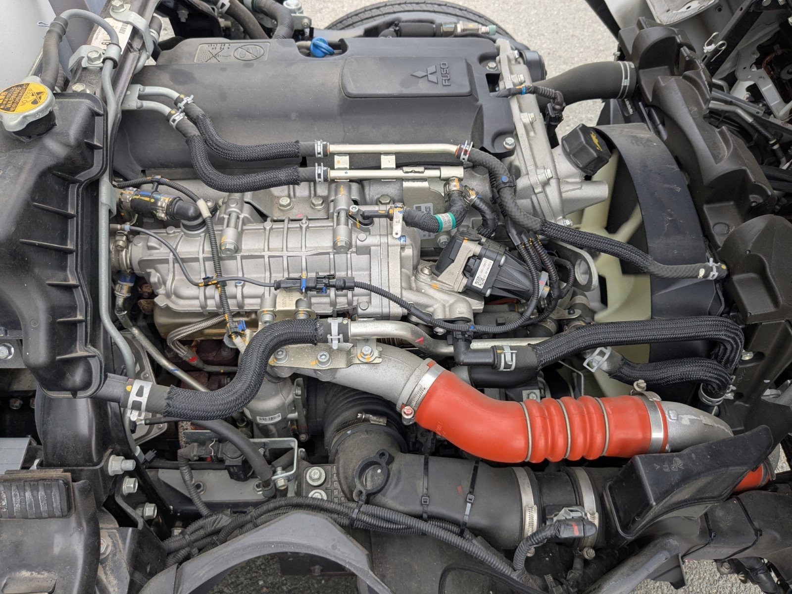 vehicle_image_2026040416312473xjuPhBlE.jpg