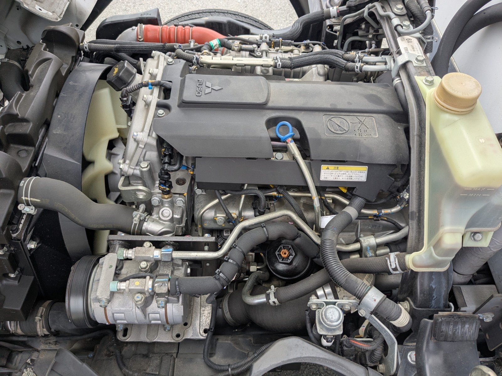 vehicle_image_20260404163124srNbQJmsYz.jpg