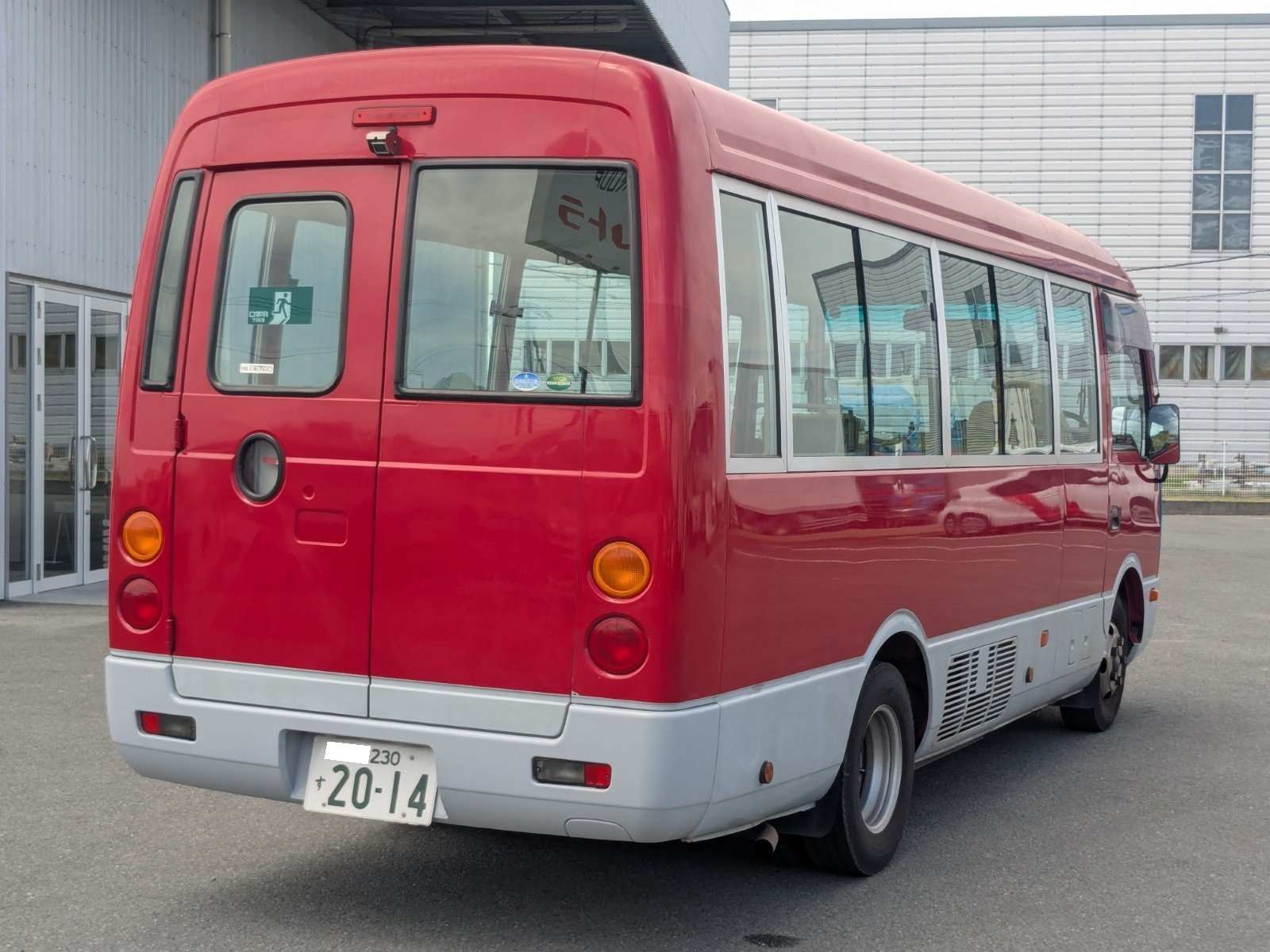 vehicle_image_20260515100254Q1KJYQ7Nd5.jpg