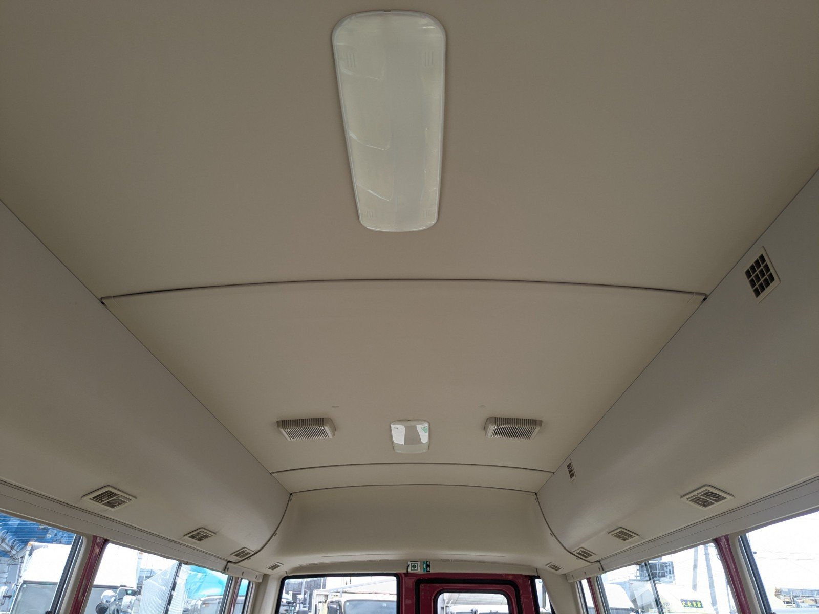 vehicle_image_20260515100254pIx5Gss96R.jpg