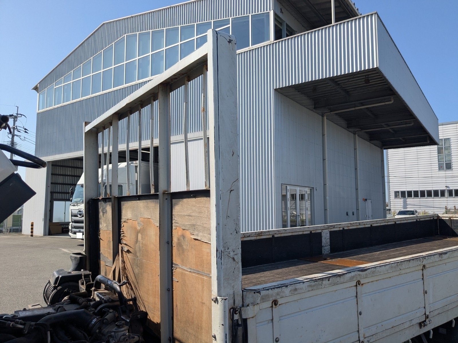 vehicle_image_20260417091527cPFWzFq7hq.jpg