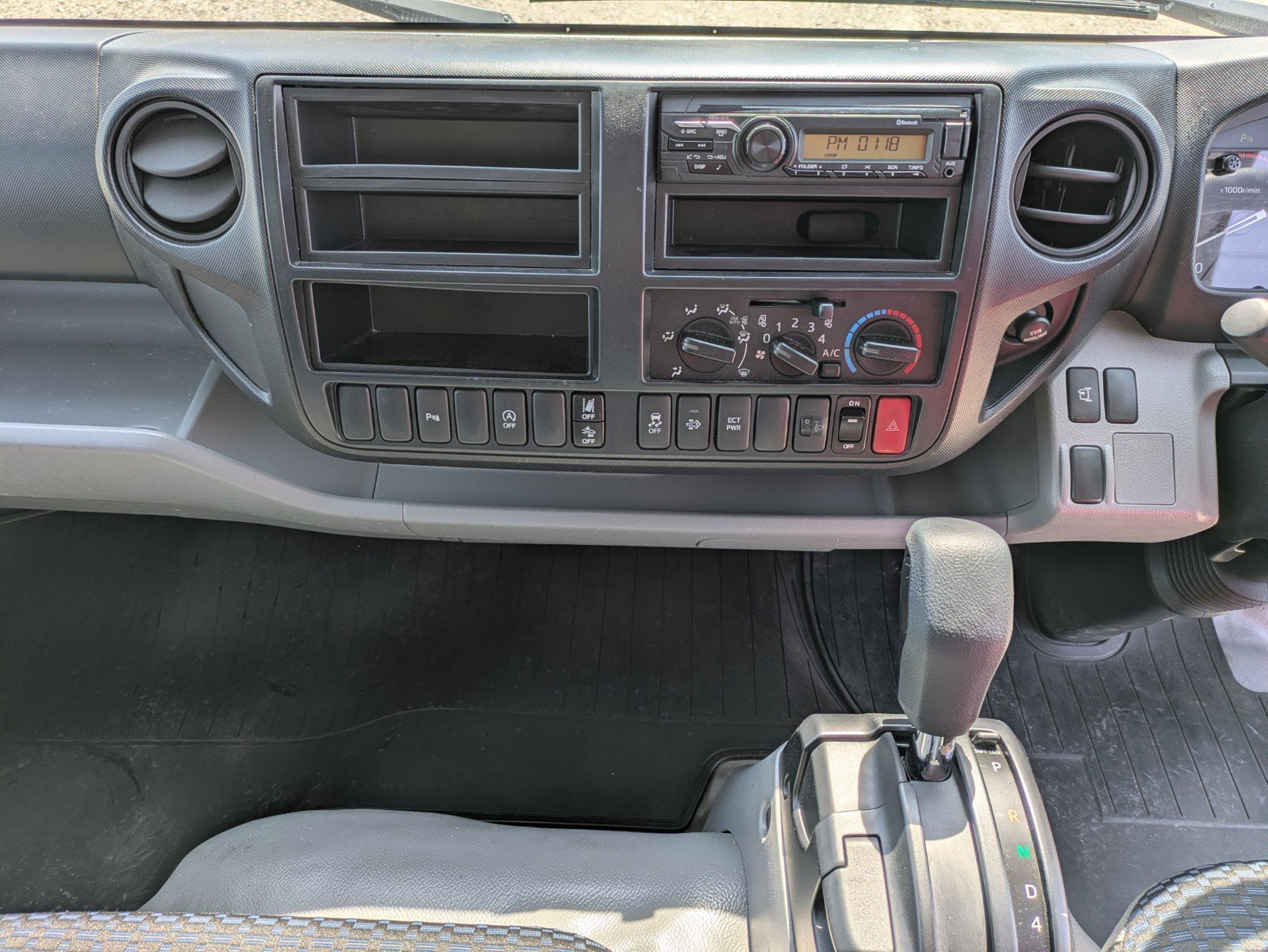 vehicle_image_20260324181735u8lu8nZsCI.jpg
