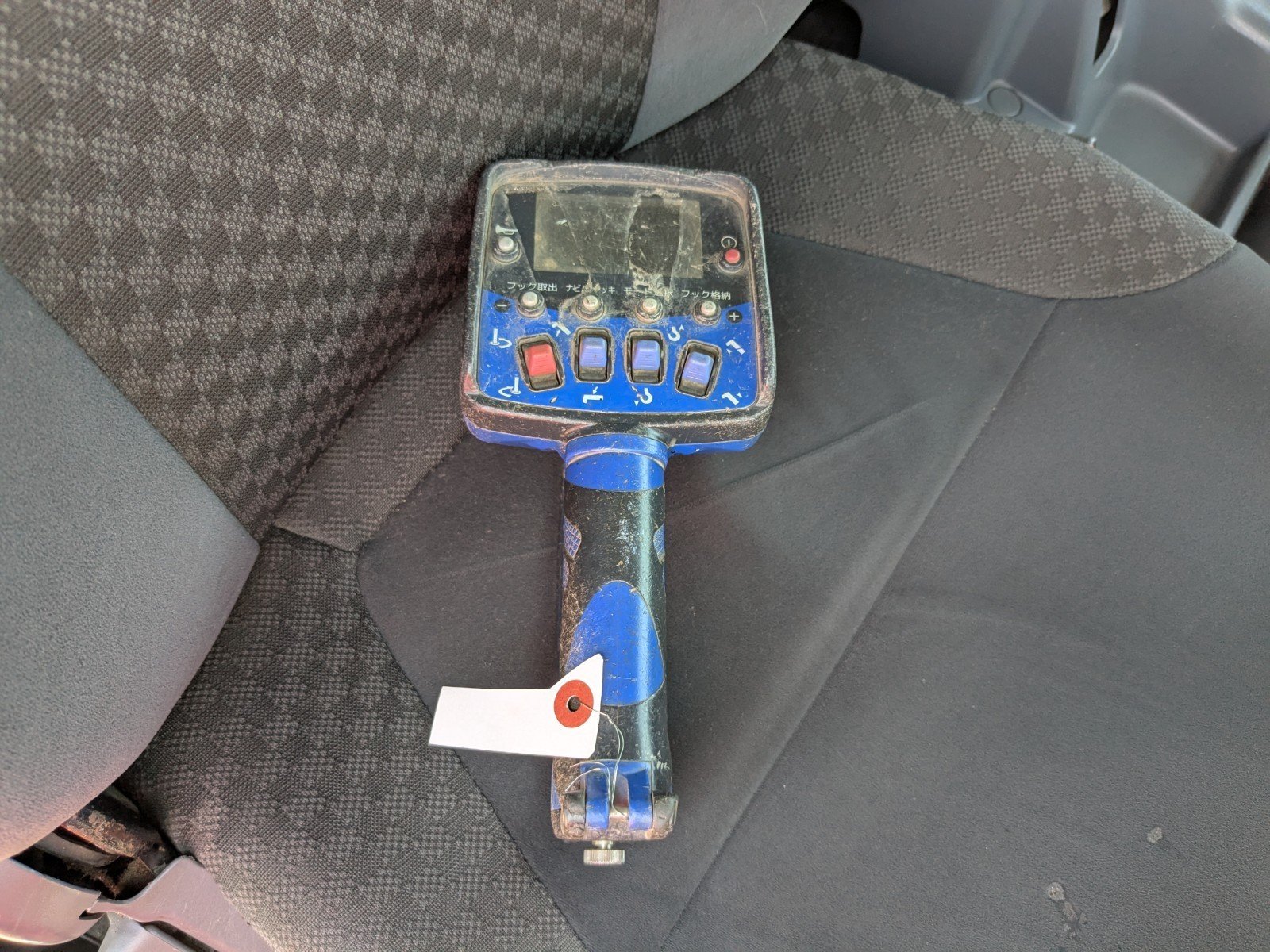 vehicle_image_20260417092459LmdSXAAleB.jpg