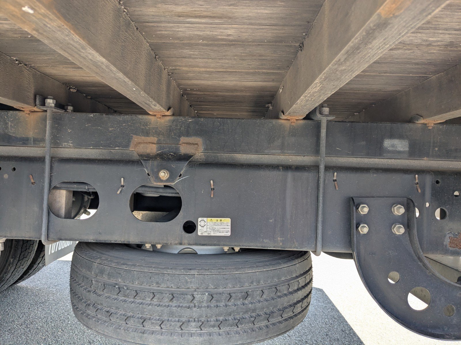 vehicle_image_20260417092459QxYndFJVr5.jpg