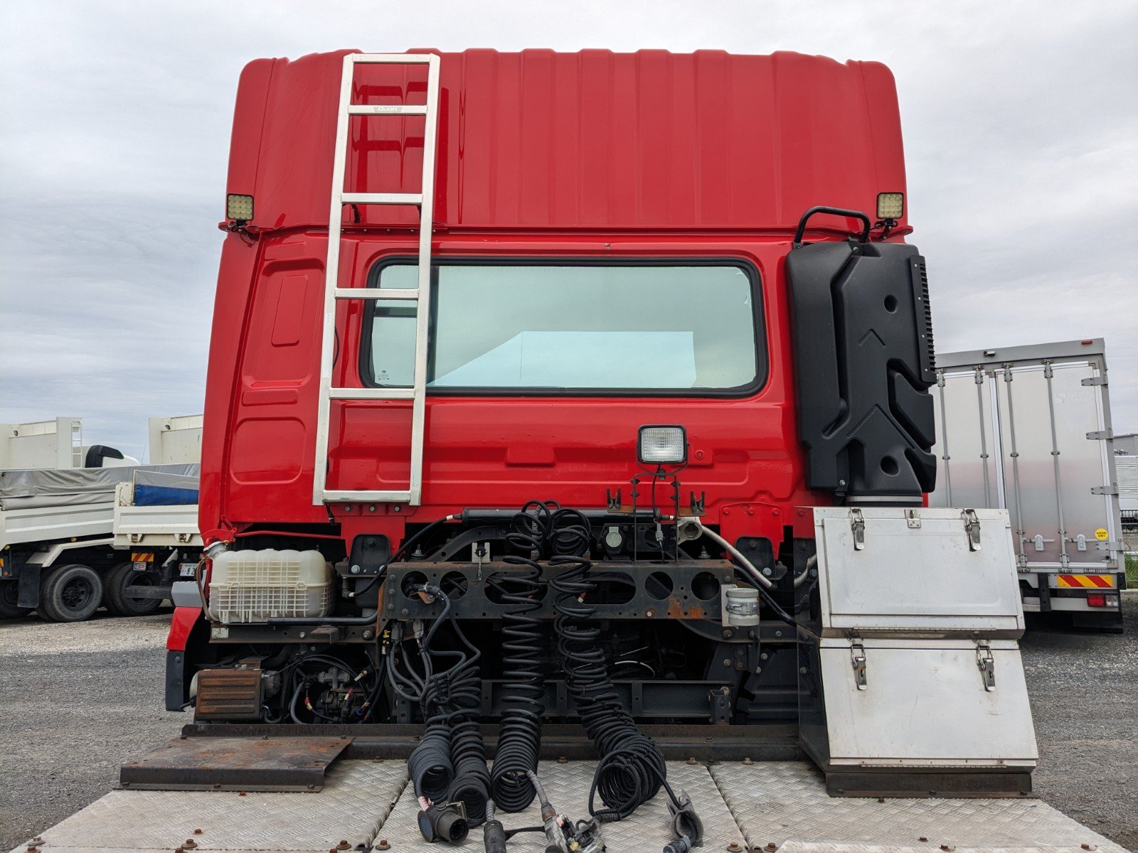 vehicle_image_20260511112756gcKlhDvfNe.jpg