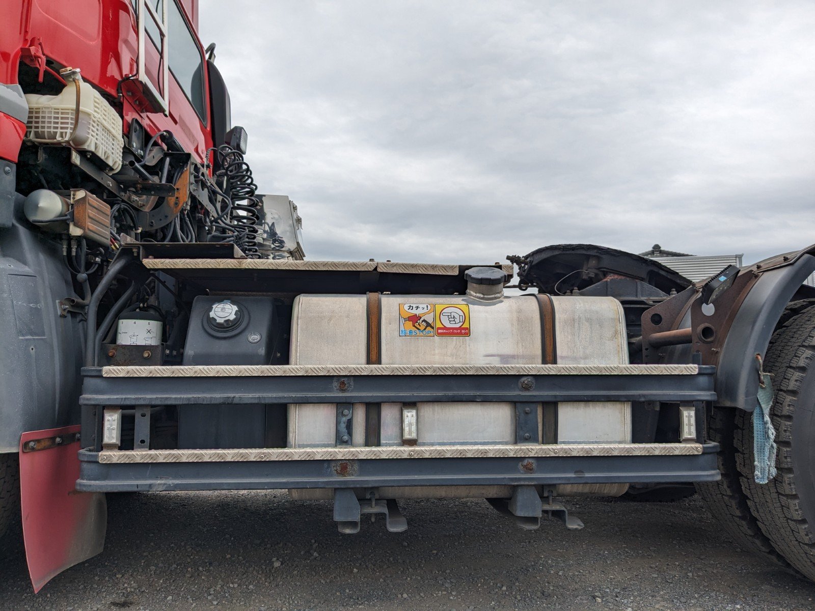 vehicle_image_20260511112756wKOtbTmnay.jpg