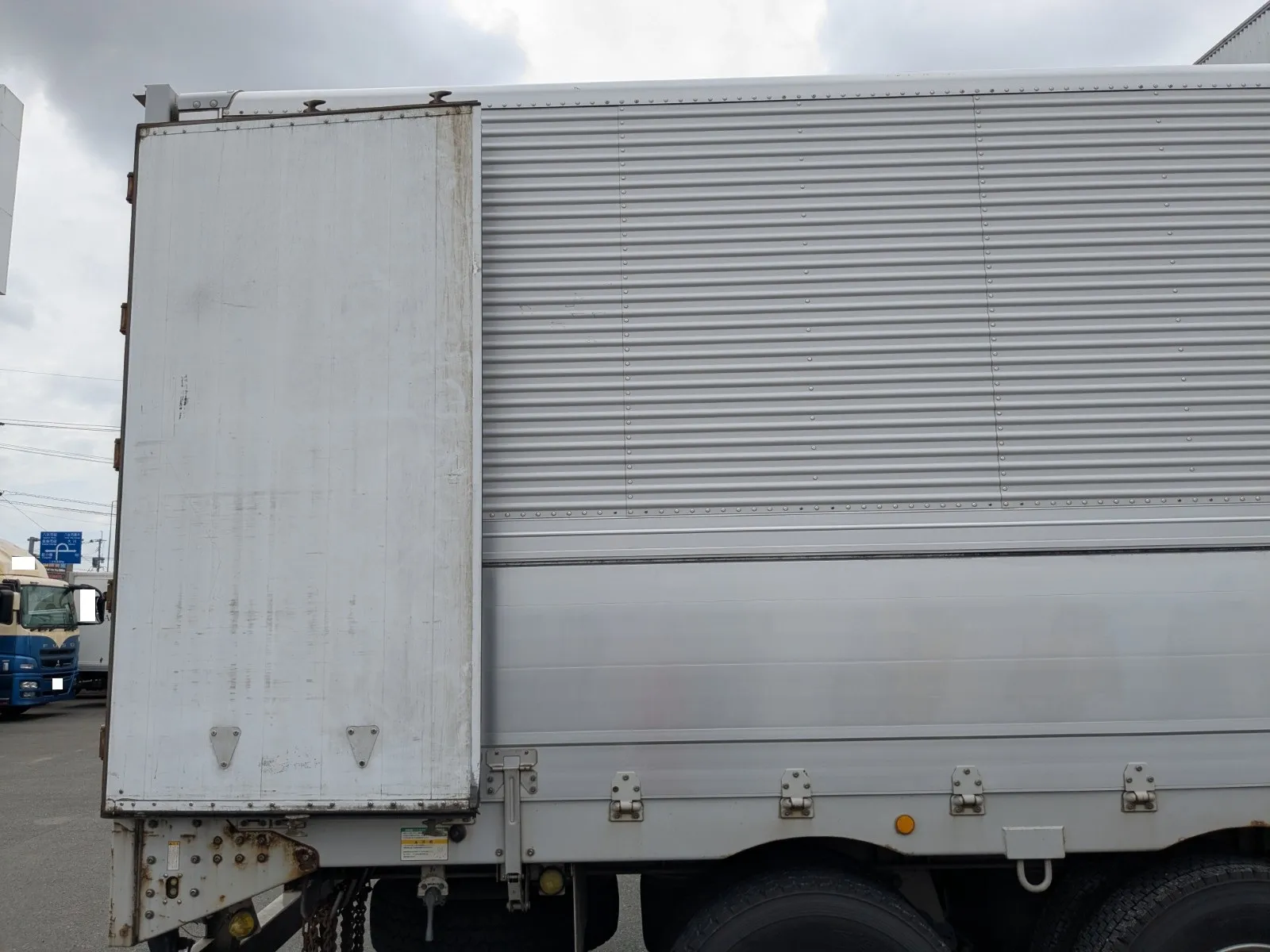 vehicle_image_20260619093719MNW0bkarHP.webp