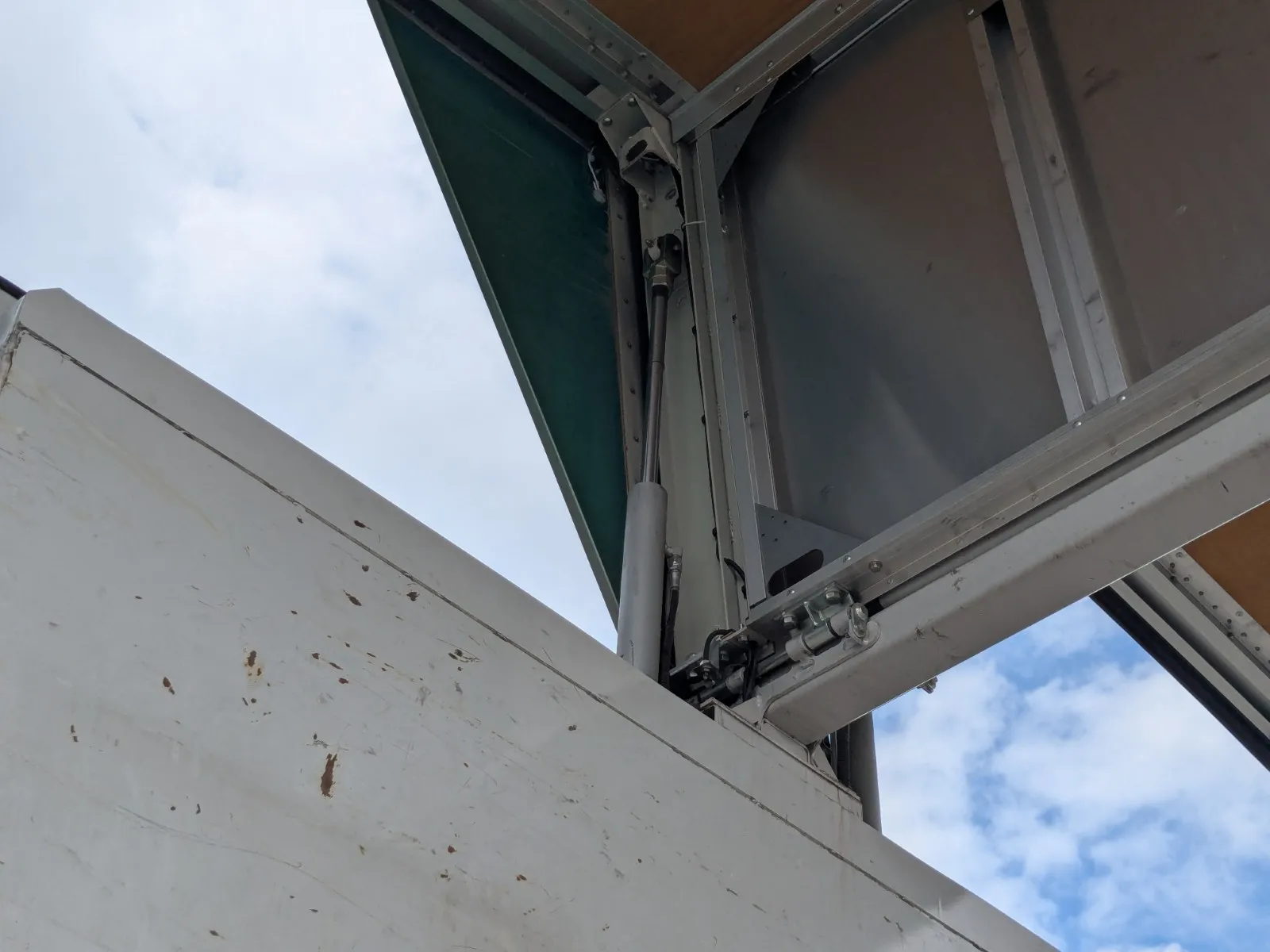 vehicle_image_20260619093719wWkdkpFJZT.webp