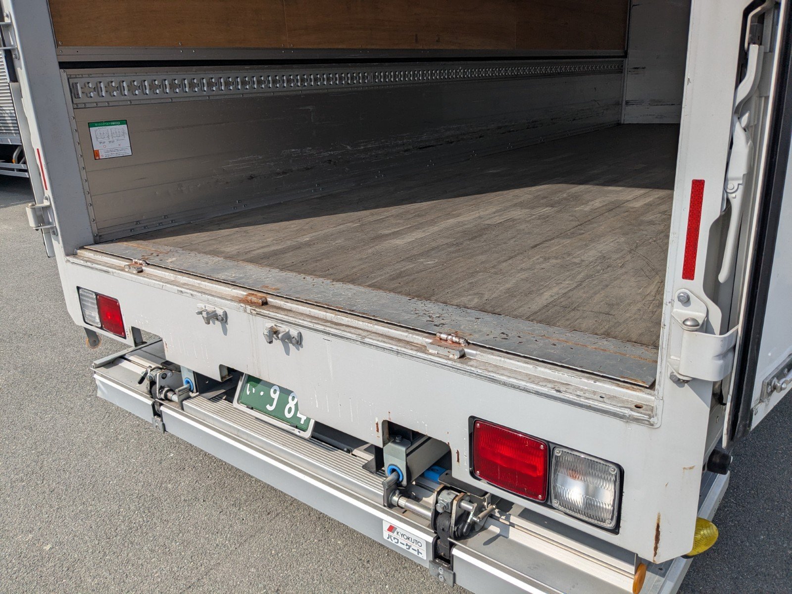 vehicle_image_20260407092653JEco42xDO4.jpg