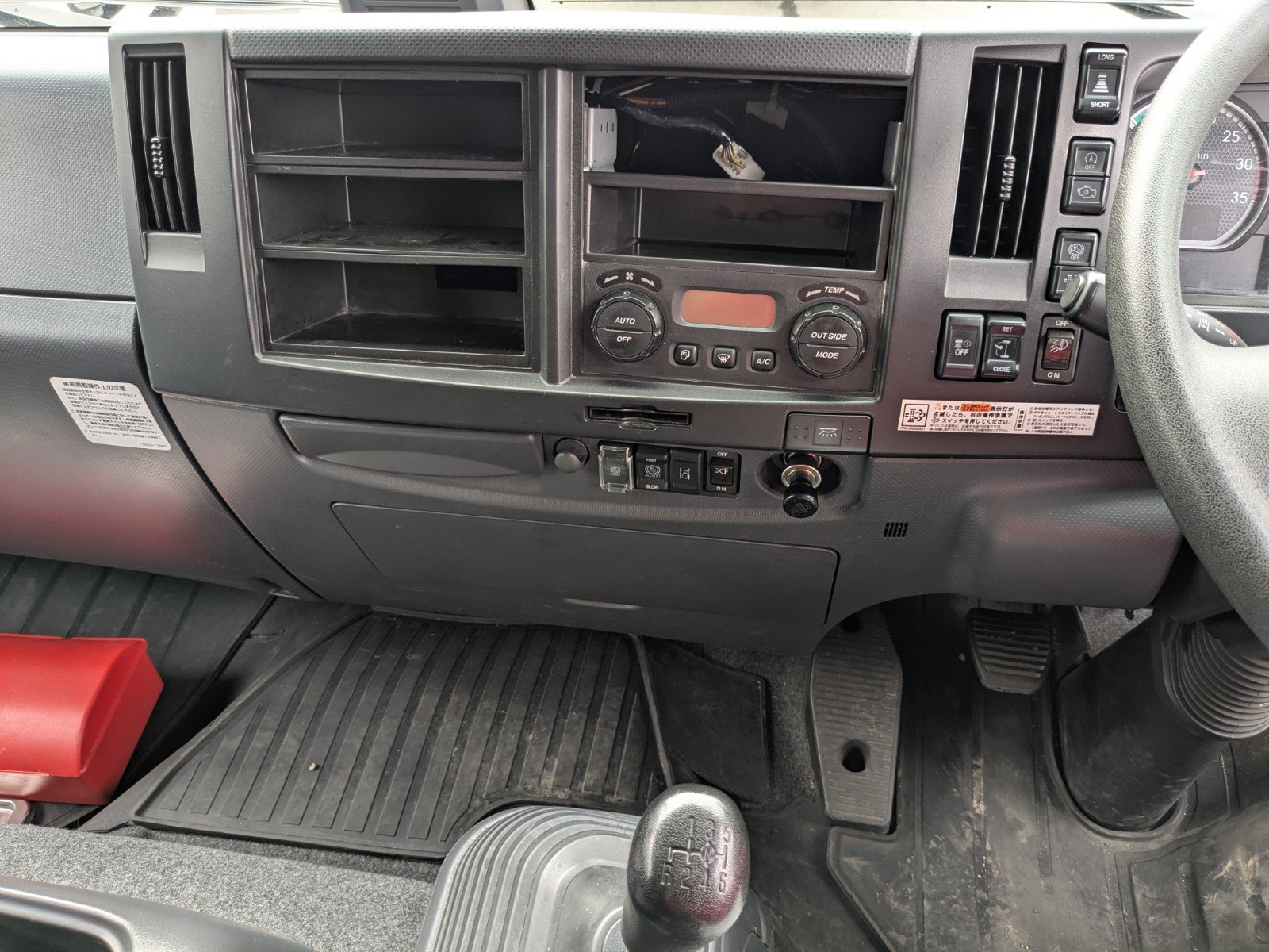 vehicle_image_20260407092653bVnNV30CrK.jpg