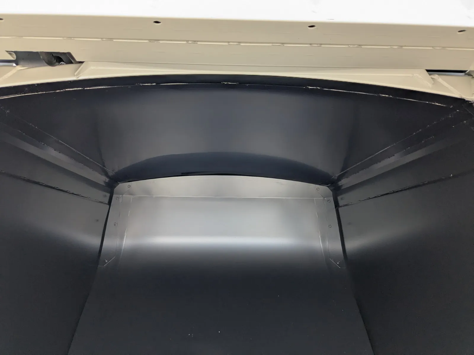 vehicle_image_20260724120003BkLfiU3m8F.webp