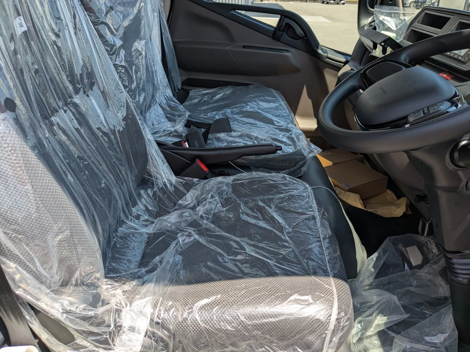 vehicle_image_20260724120008G4KZcqOfie.webp