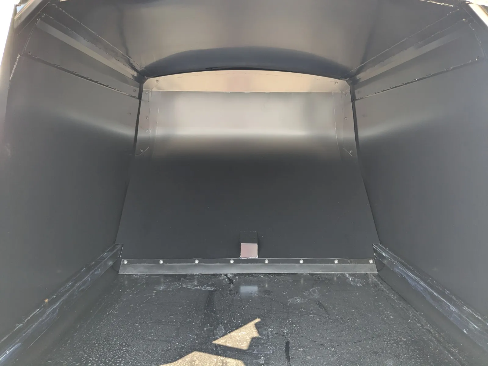 vehicle_image_20260630095209W8nYcfZclp.webp