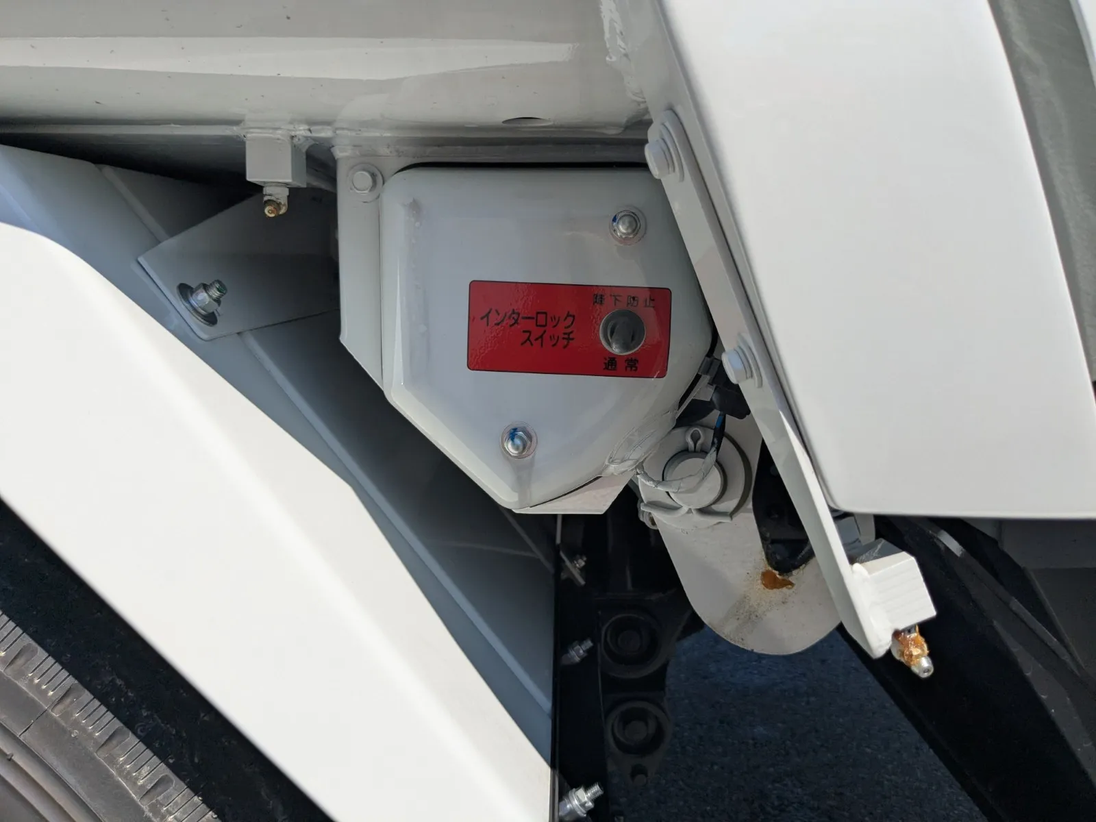 vehicle_image_20260630095213oqxxLz01o6.webp