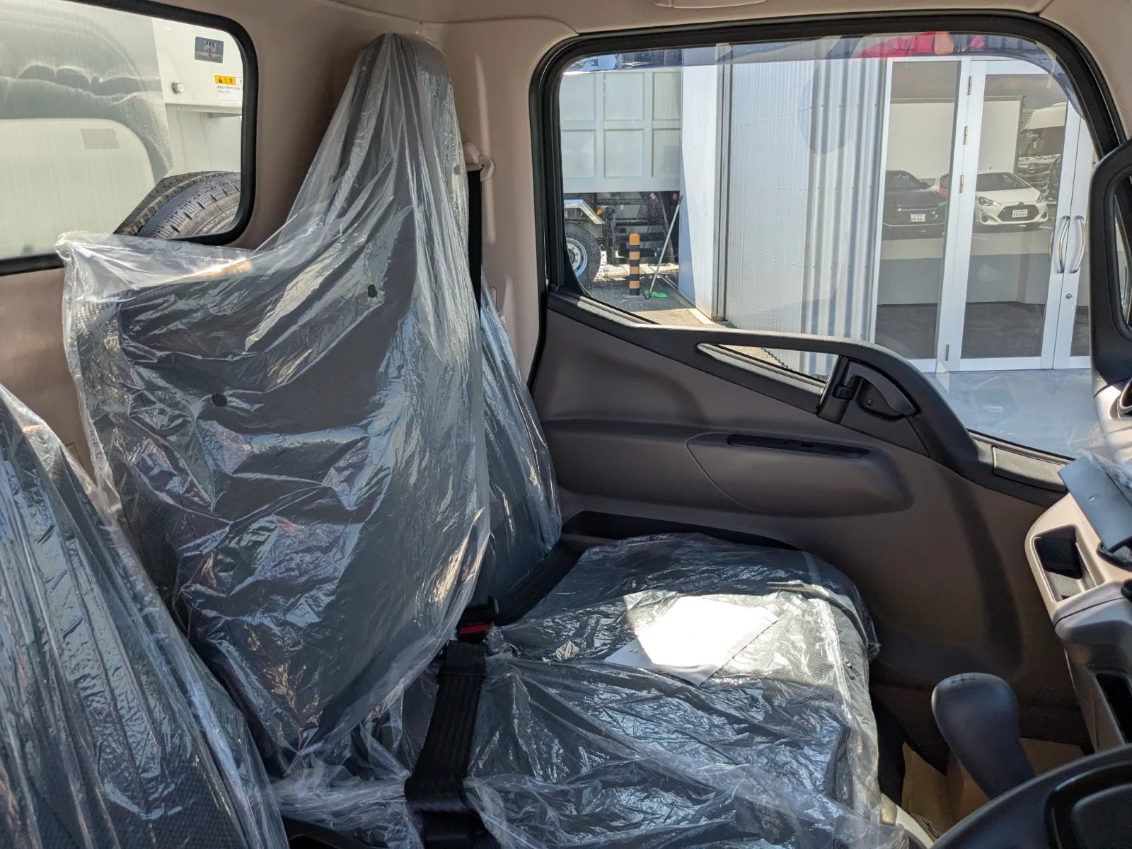 vehicle_image_20260630095217O4A5Rs1hMh.webp