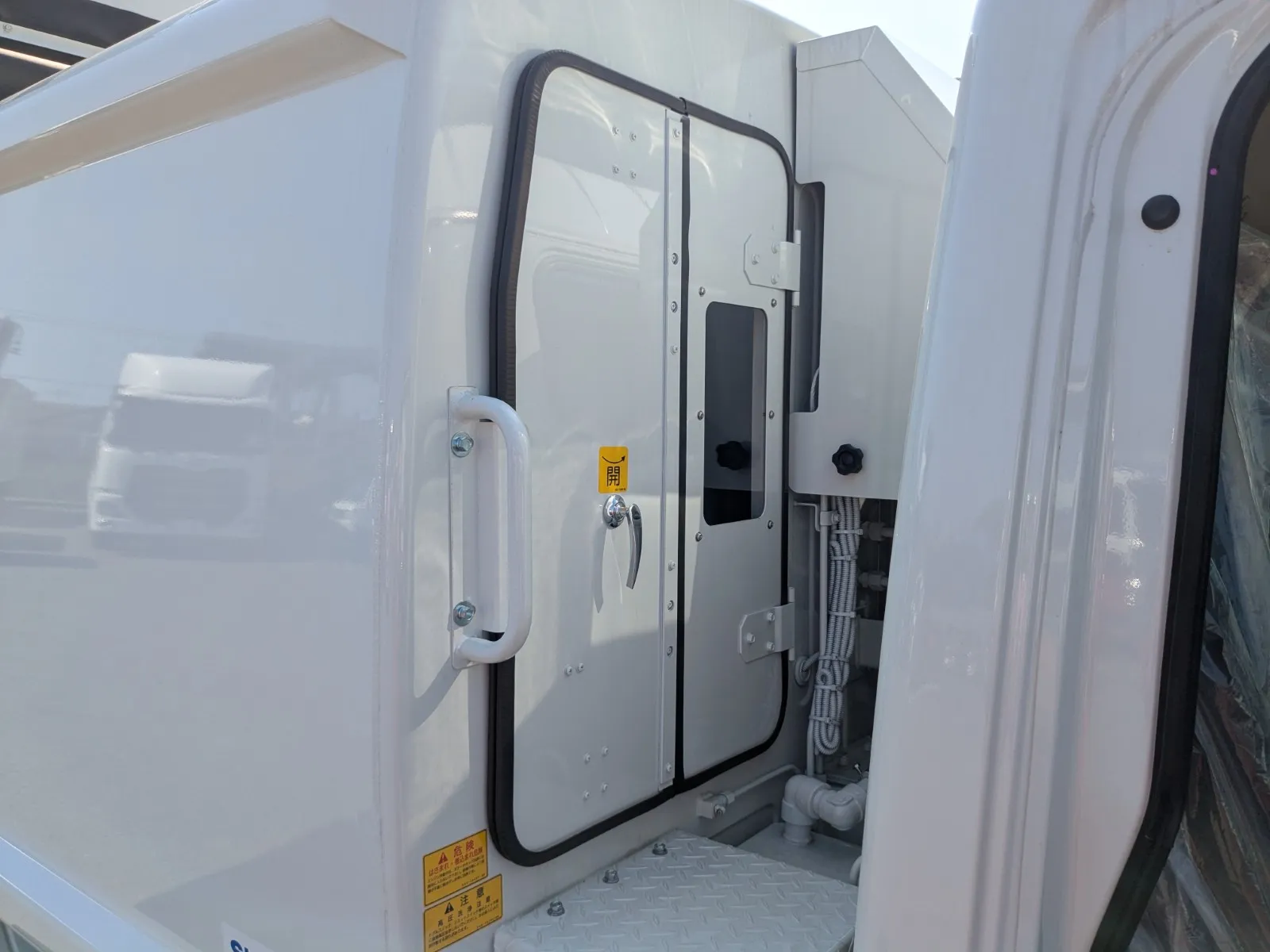 vehicle_image_20260723152723pg1dMLQ3P8.webp