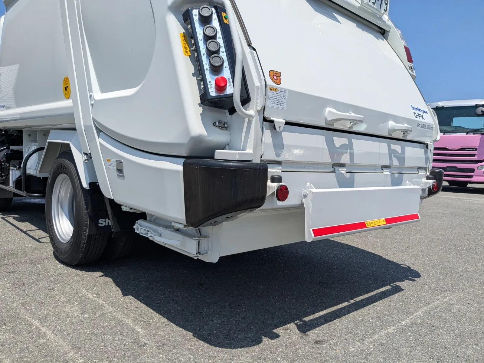 vehicle_image_20260724113821IBnKrTGtwb.webp