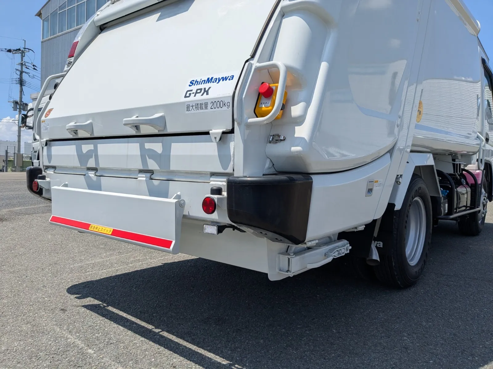 vehicle_image_20260724113821osNv6KyKaf.webp