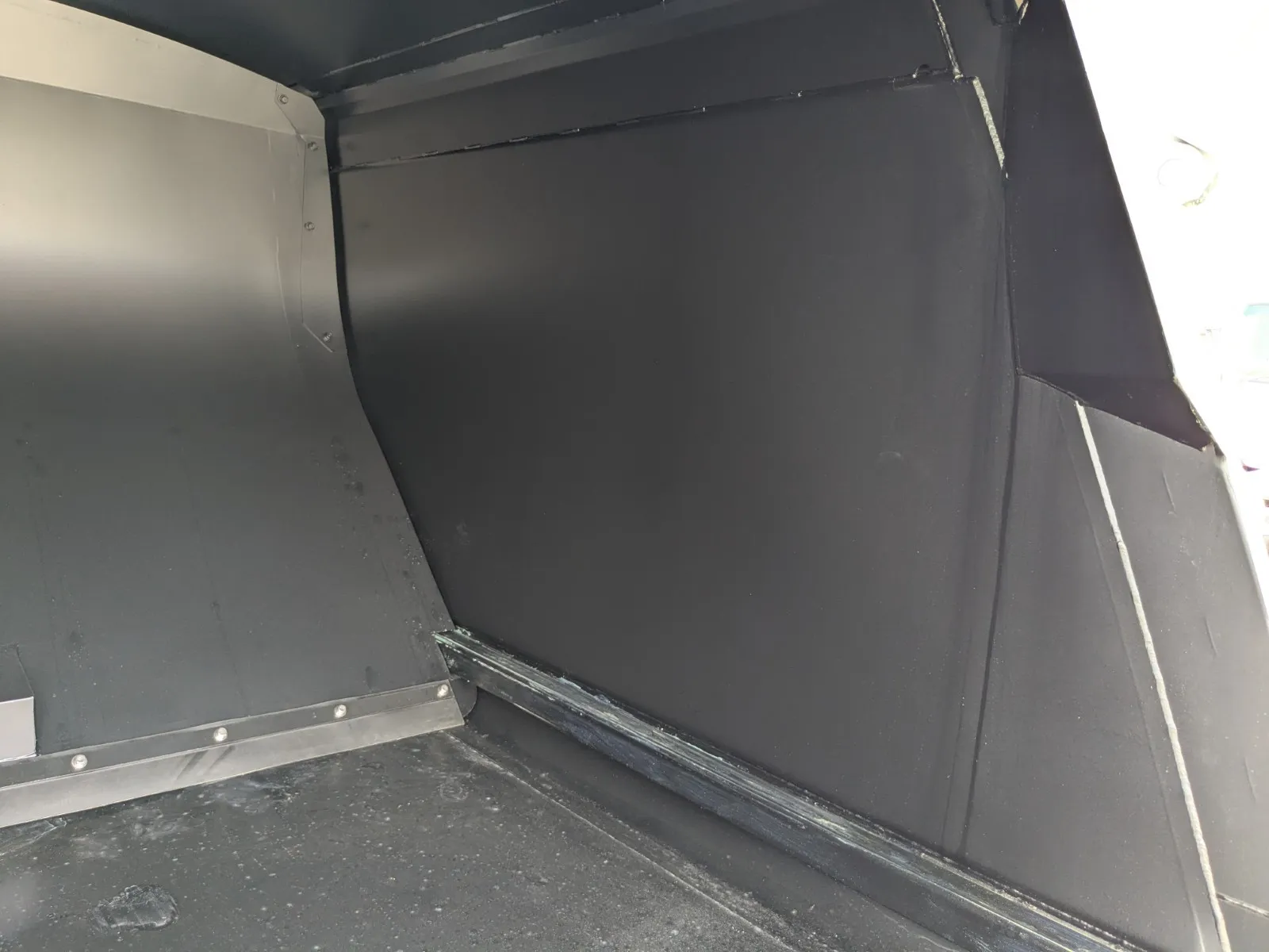 vehicle_image_20260724113827JXWnmCVwgS.webp