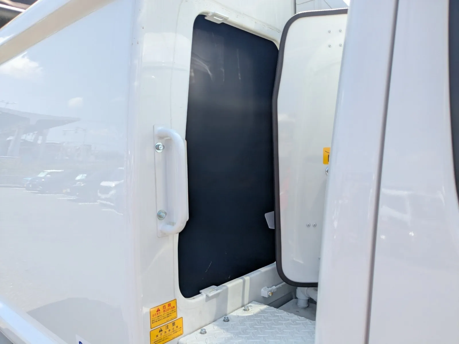 vehicle_image_20260724113828KR2nbVeEWx.webp