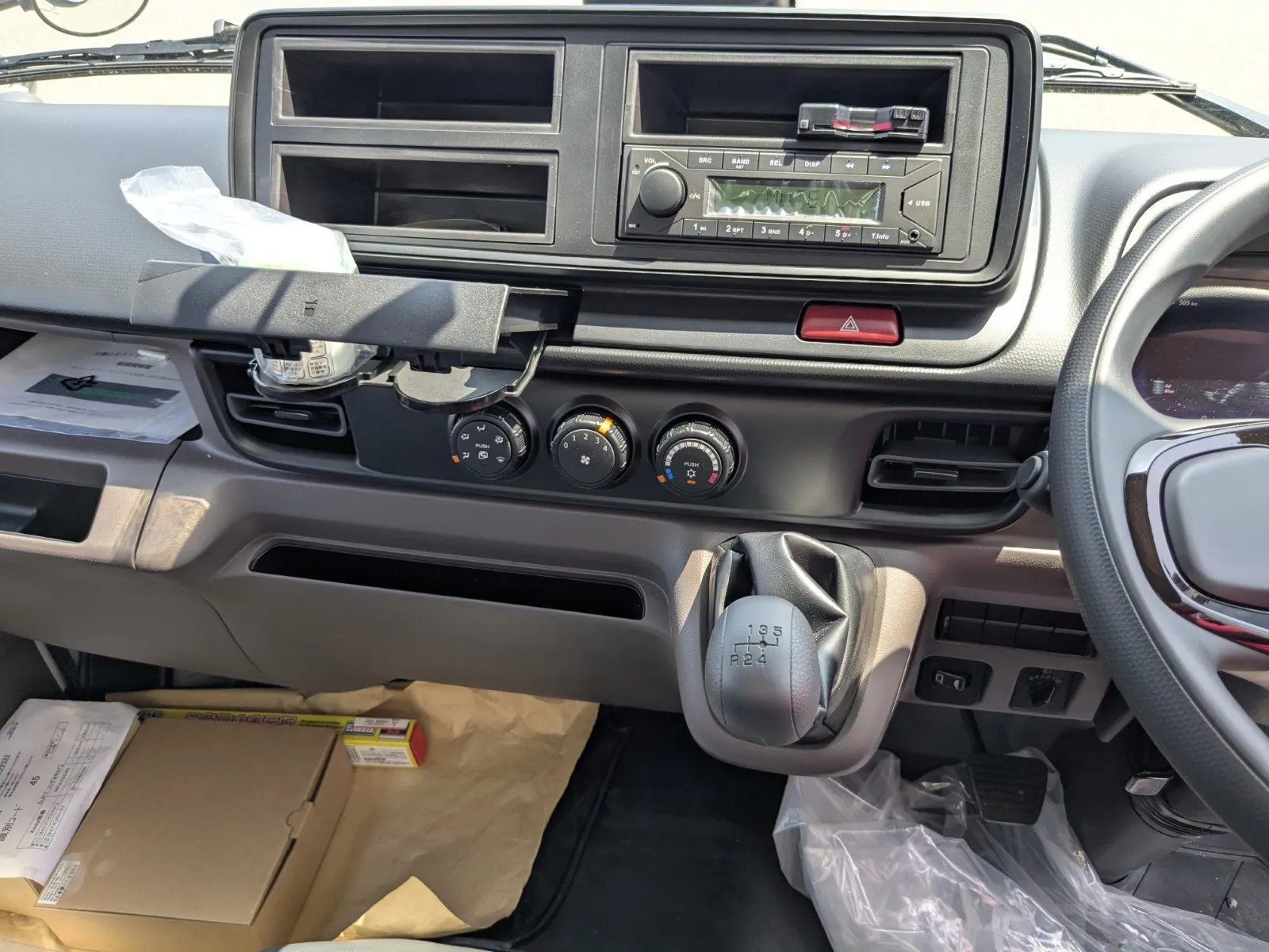 vehicle_image_20260724113830ijkuI3tdoK.webp