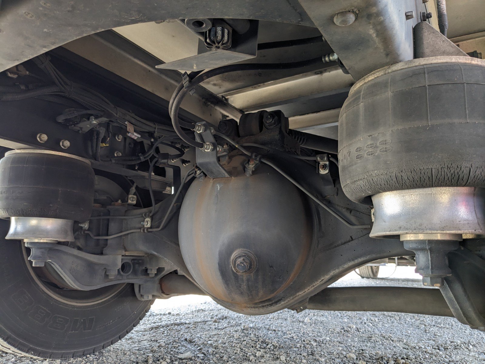 vehicle_image_20260422112736Y7JyNYoVpA.jpg