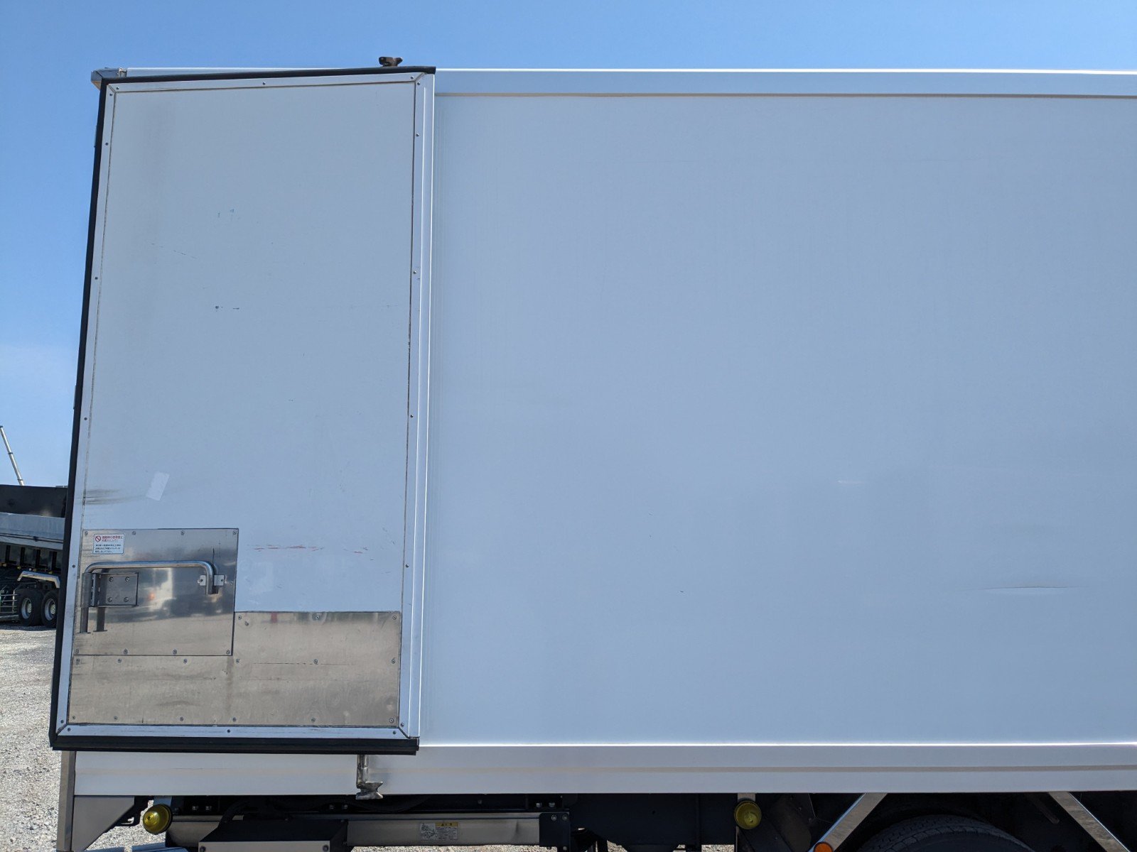 vehicle_image_20260422112736wOI4q8Xh0K.jpg