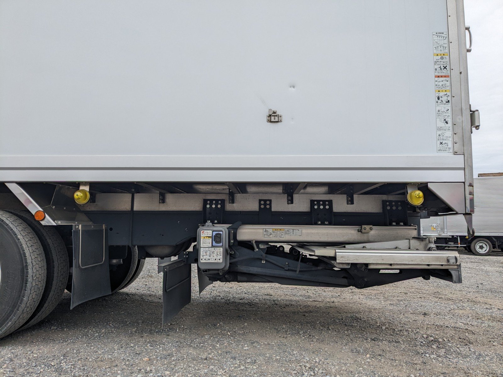 vehicle_image_20260501130747gEtcTGOqXA.jpg