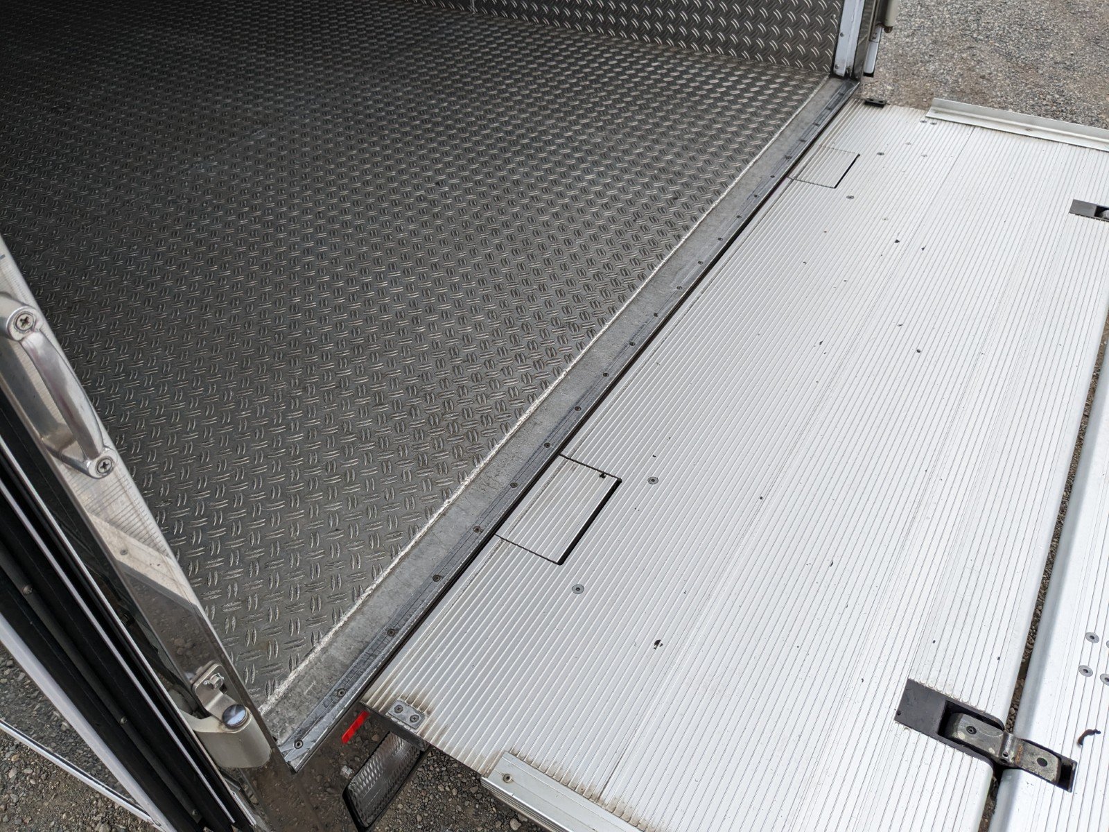 vehicle_image_20260501130747sE4B0K8Bcl.jpg