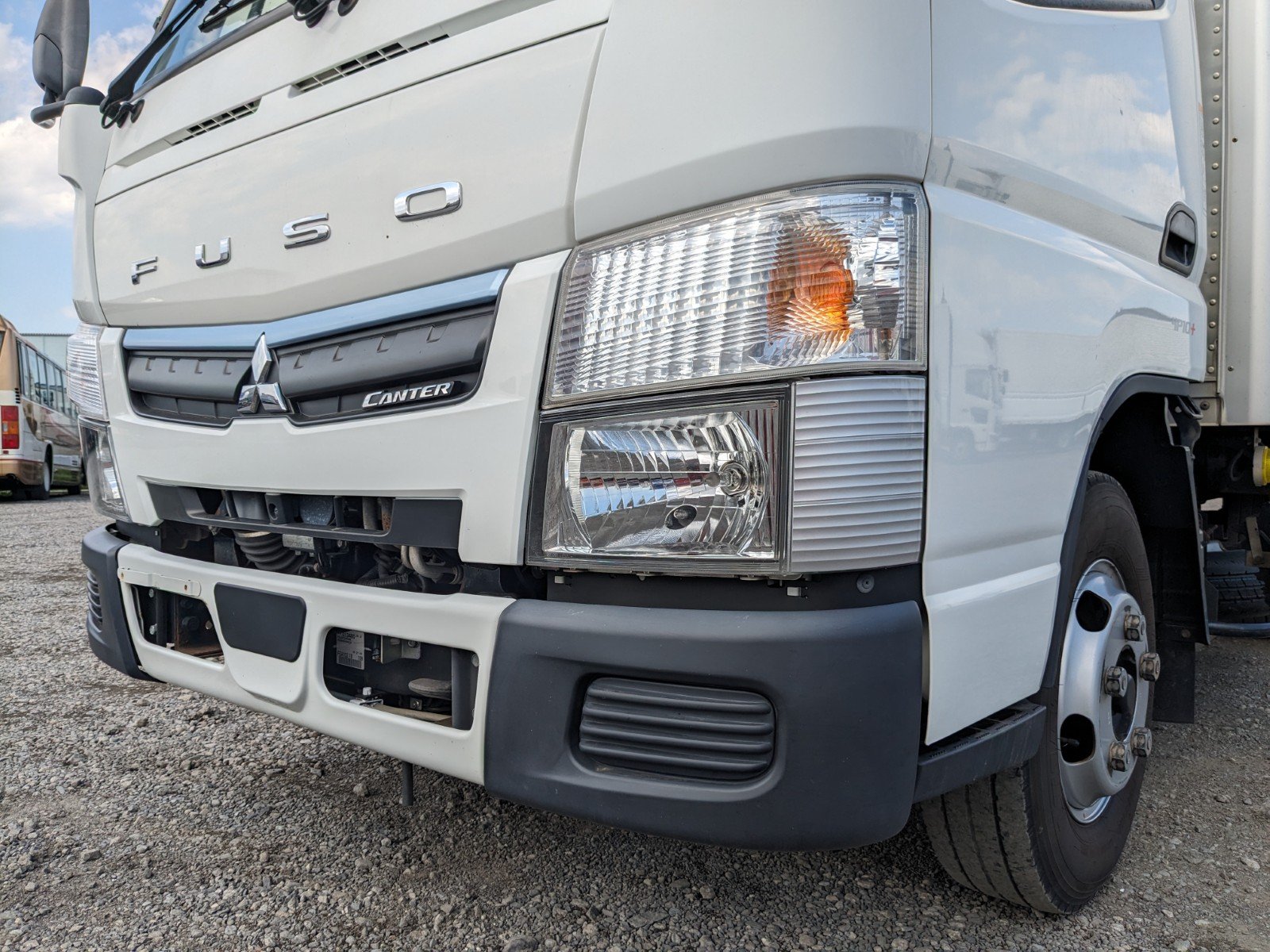 vehicle_image_202605021404572RW7OmZKNg.jpg