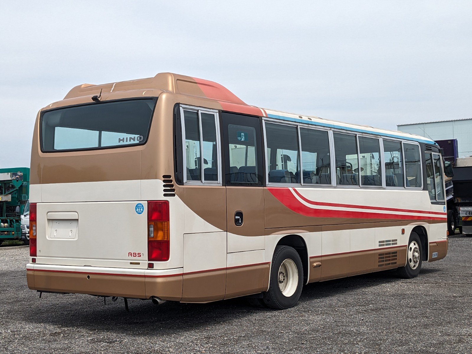 vehicle_image_202605011324489RQ44lVyXI.jpg