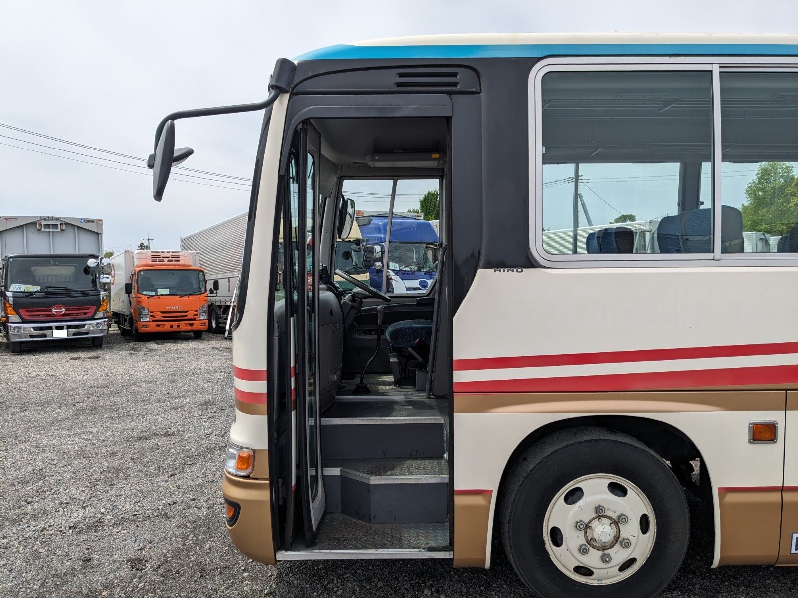 vehicle_image_20260501132448Sbi7Qbv5UE.jpg