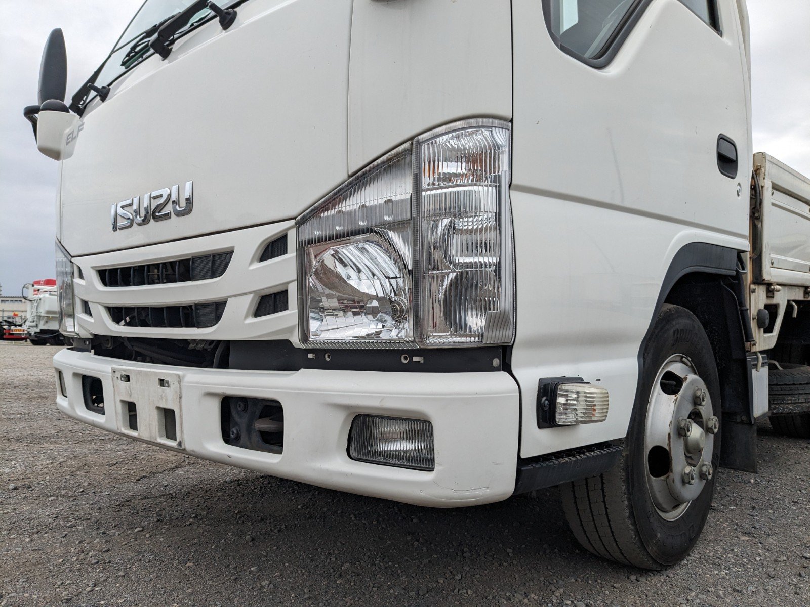 vehicle_image_202605011343159k5aUtSIQq.jpg