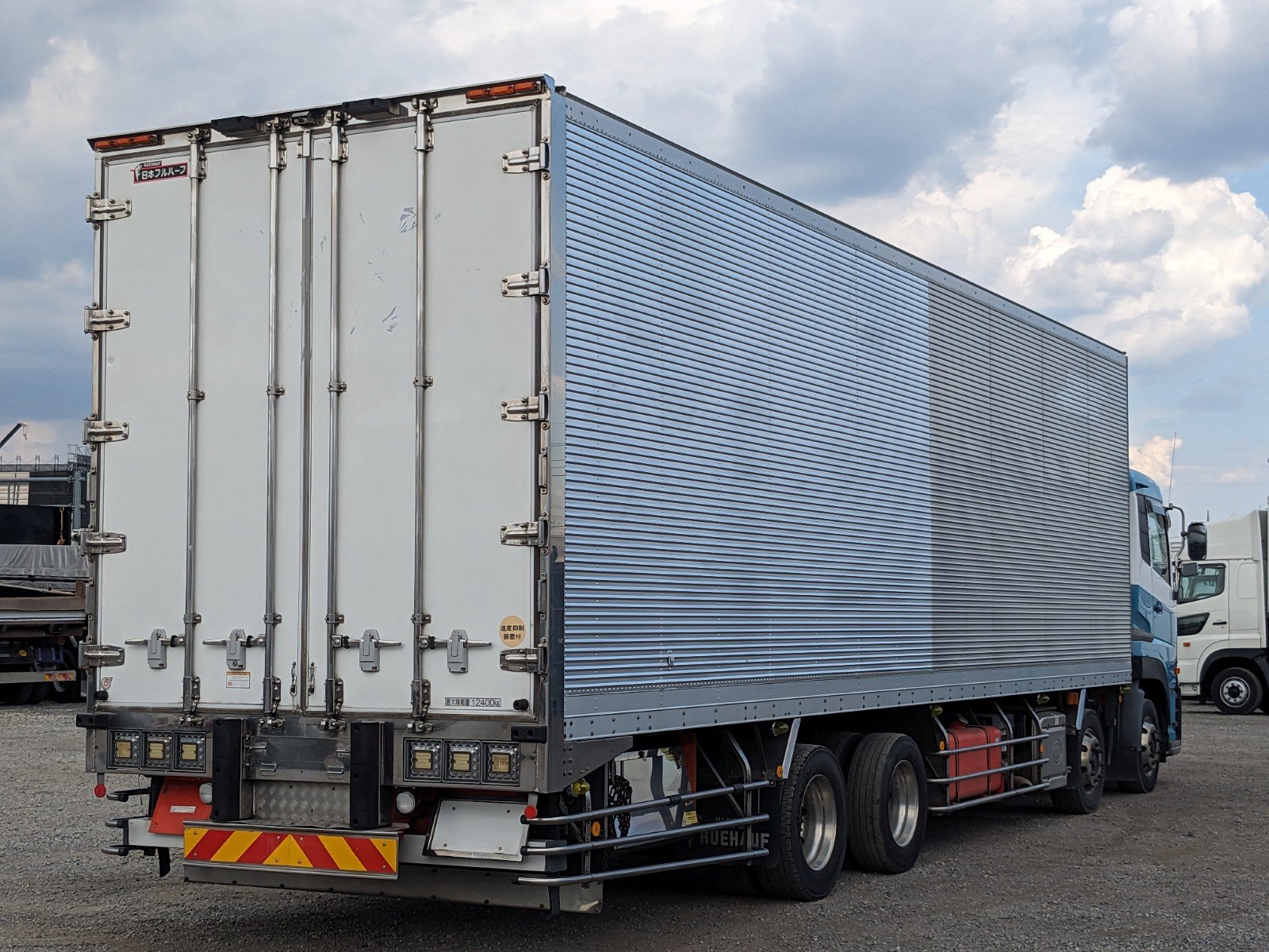 vehicle_image_20260518160736nRYn5Nwhw2.jpg