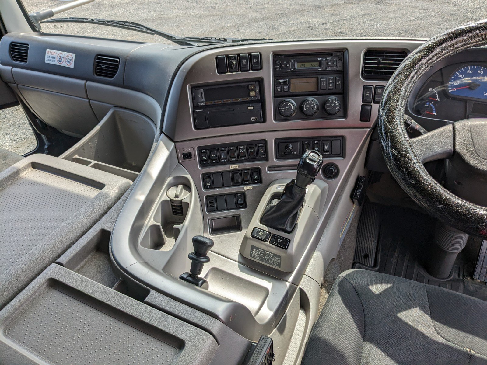 vehicle_image_20260518160736yqOH9mOlSz.jpg