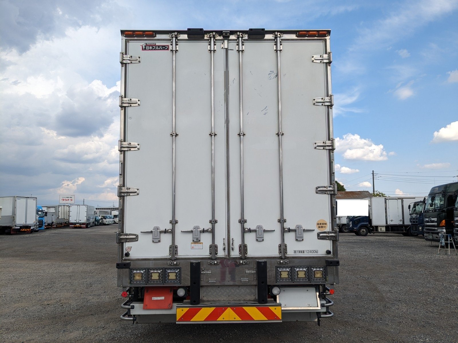 vehicle_image_20260518172503LAJaMqEcuw.jpg