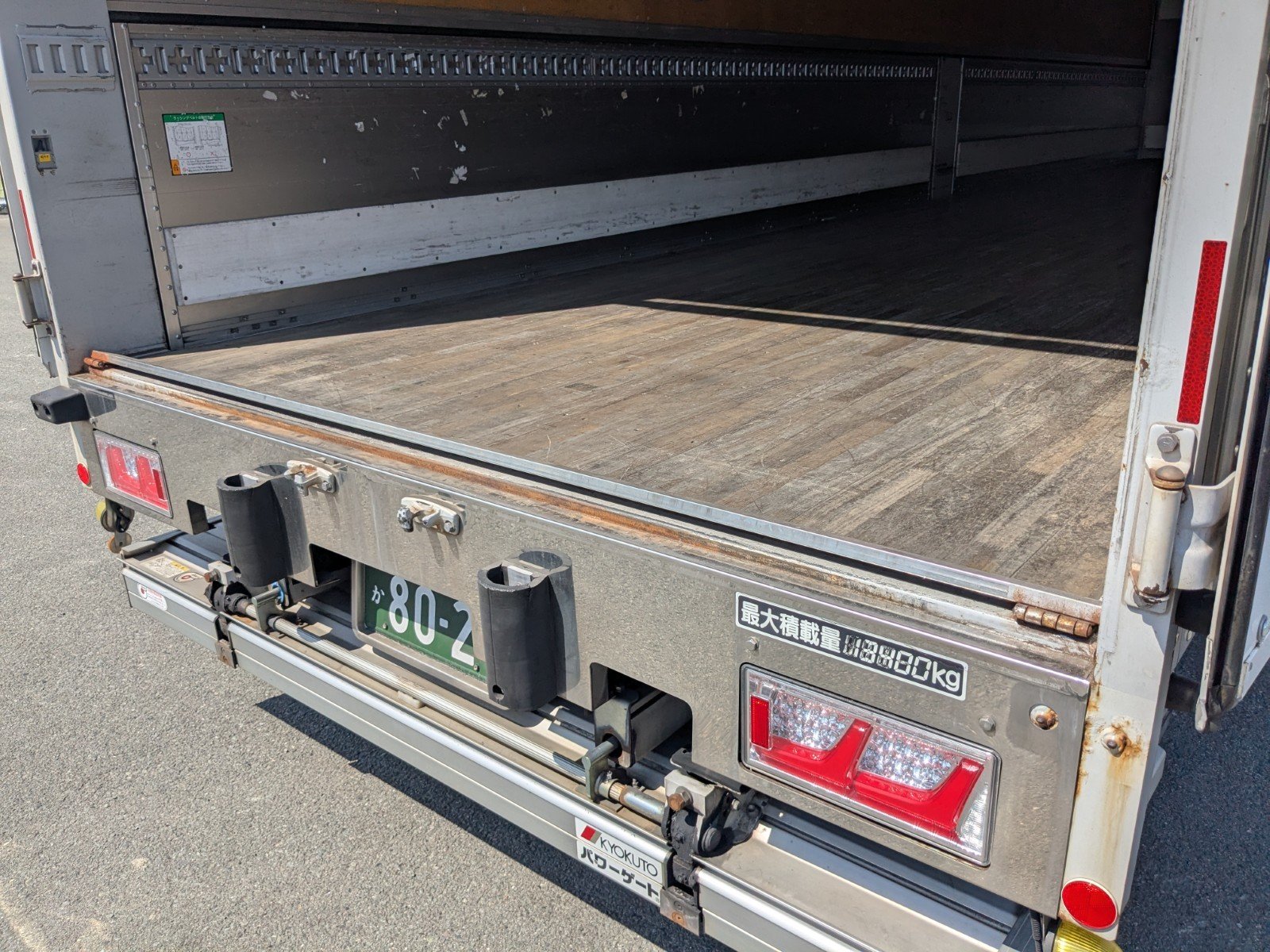 vehicle_image_20260327180222uBR3DZsoLR.jpg