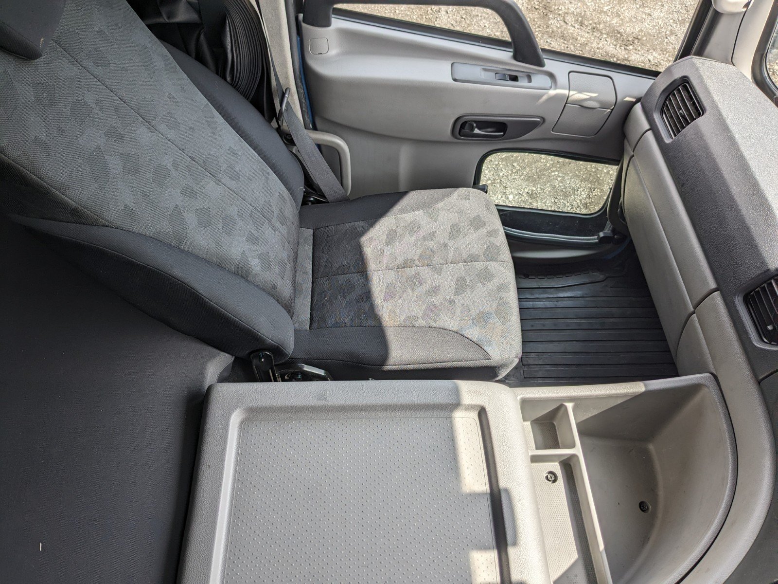 vehicle_image_202604101411114rDJcYc7JQ.jpg