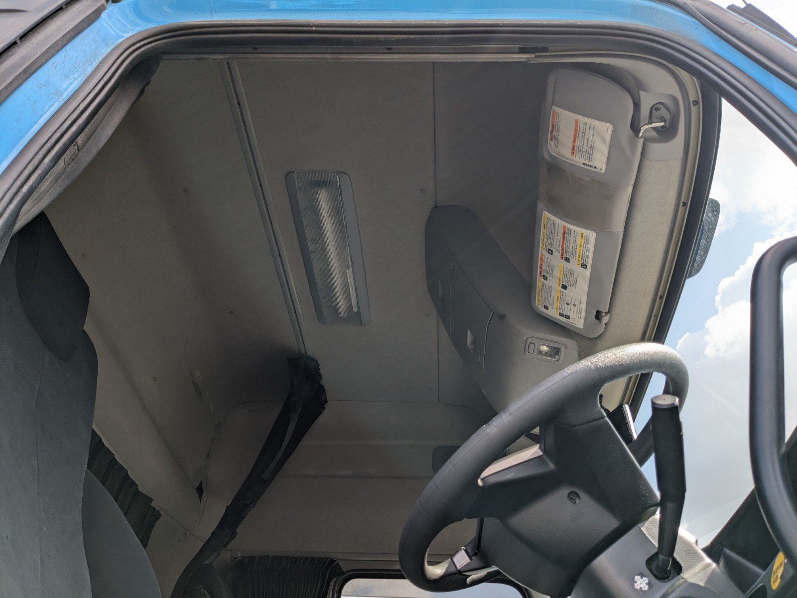 vehicle_image_20260410141111n4TDlVOfSp.jpg