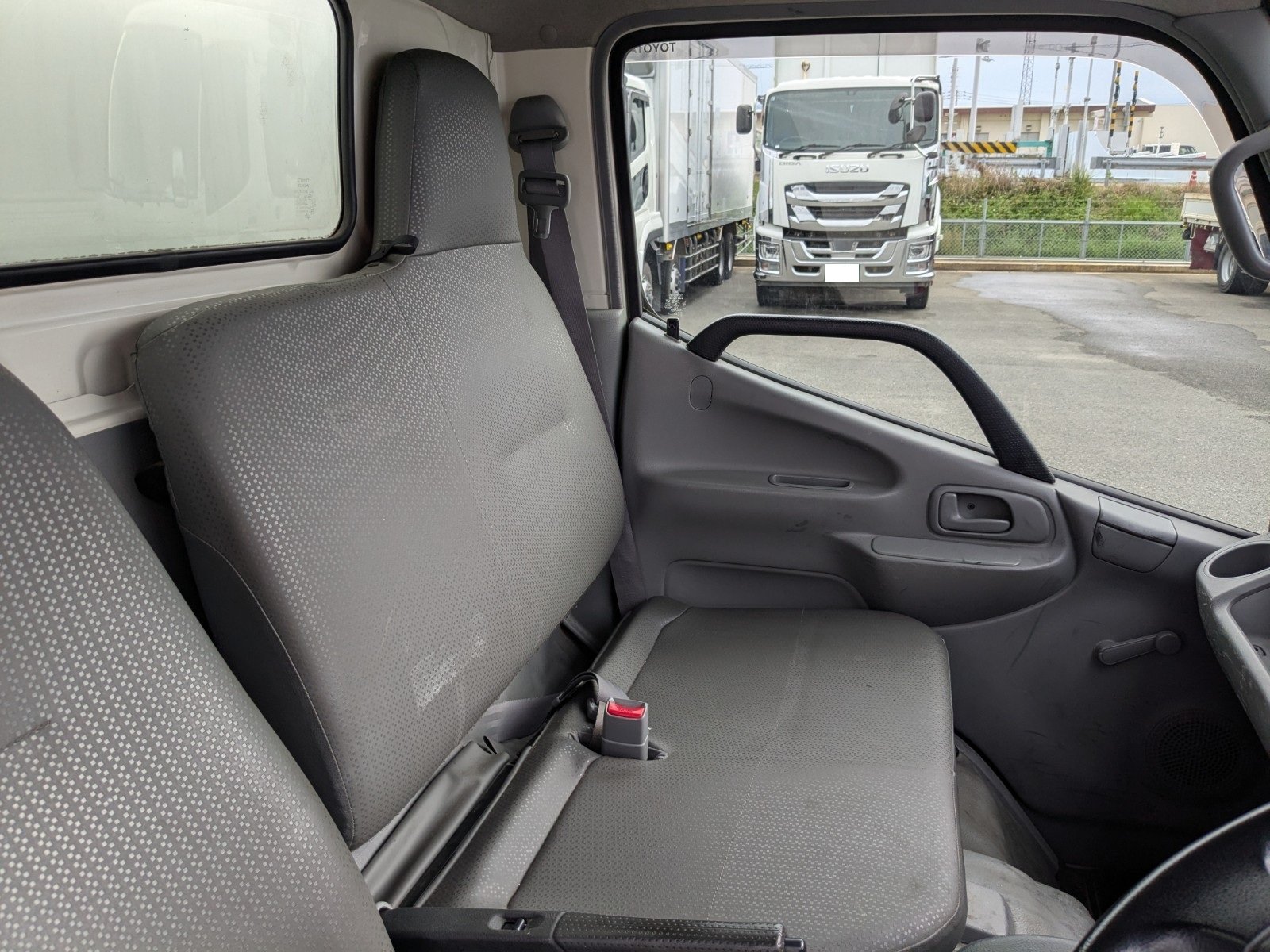 vehicle_image_20260414091119jRq8QxWLAE.jpg