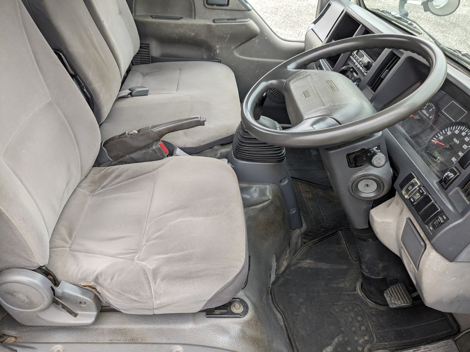 vehicle_image_202605071811416Inssgl87k.jpg