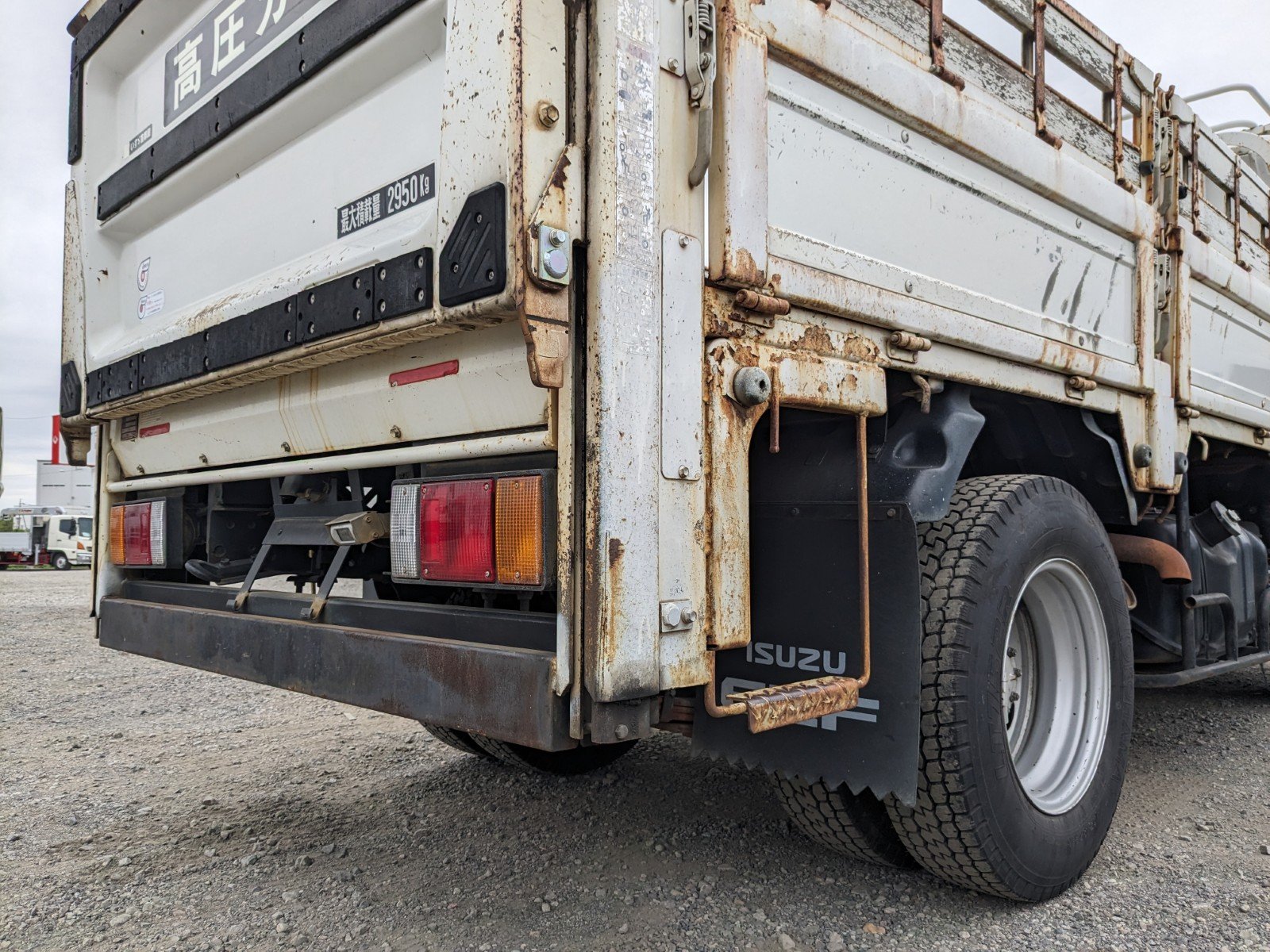 vehicle_image_20260507181141SQn6lrIIXZ.jpg