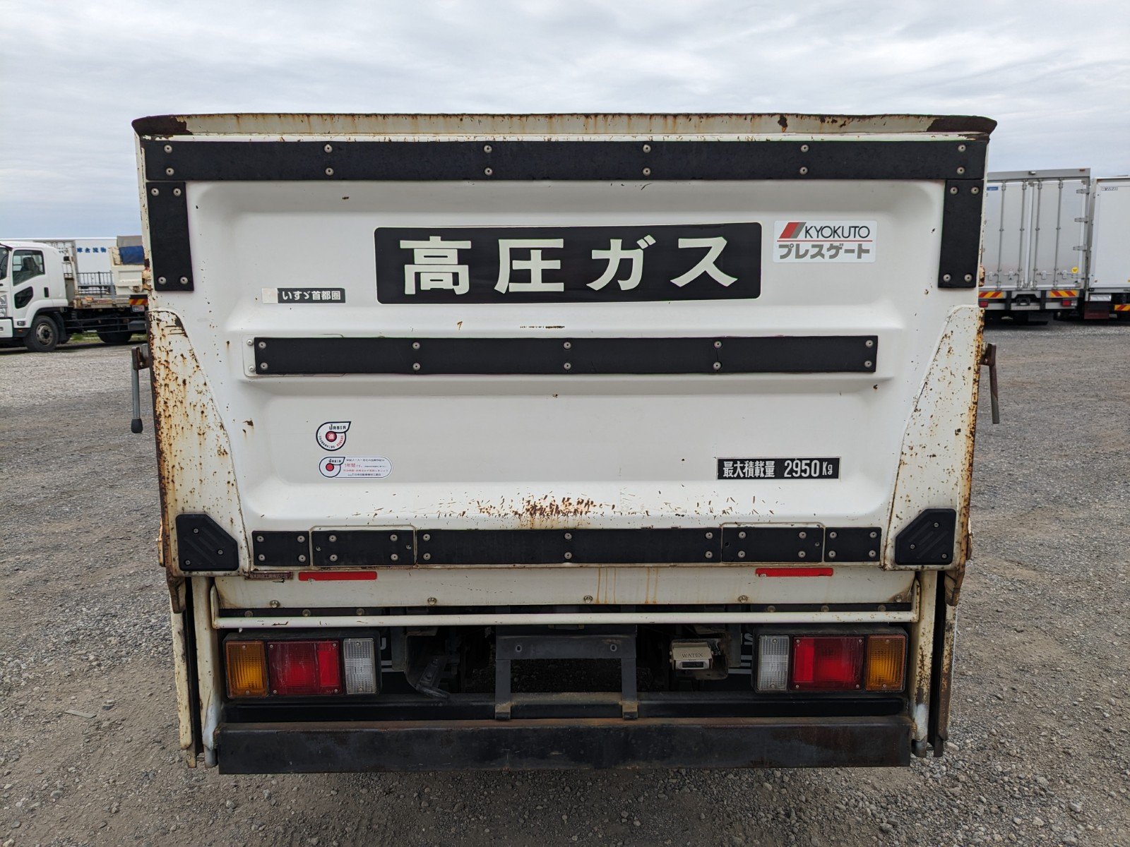 vehicle_image_20260507181141UQDliATtO4.jpg
