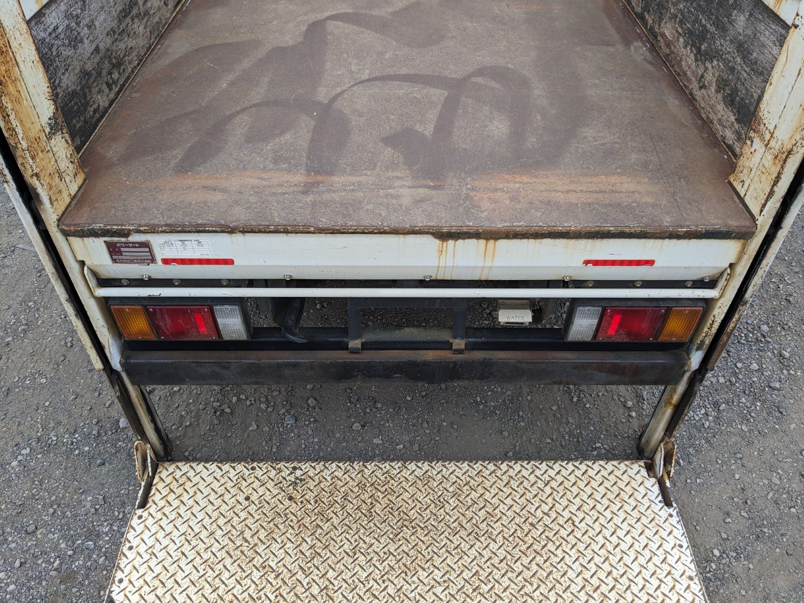 vehicle_image_20260507181141kMdg7QGVHX.jpg