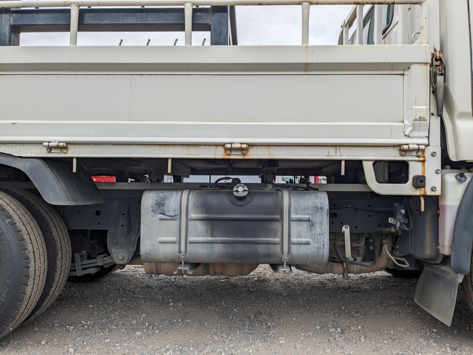 vehicle_image_20260507180836yftTlqnIhn.jpg