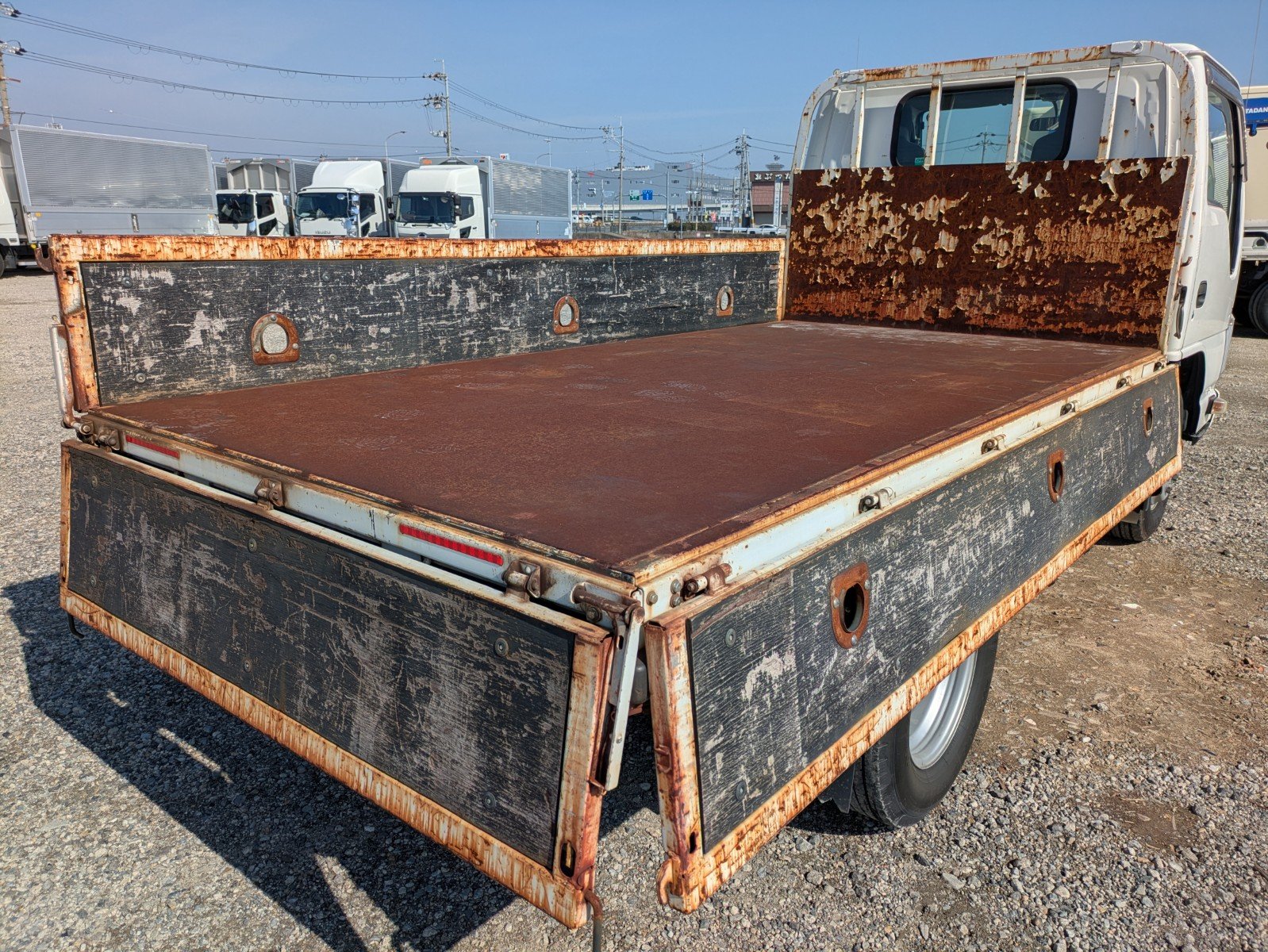 vehicle_image_20260324183205HvSrslEc8U.jpg