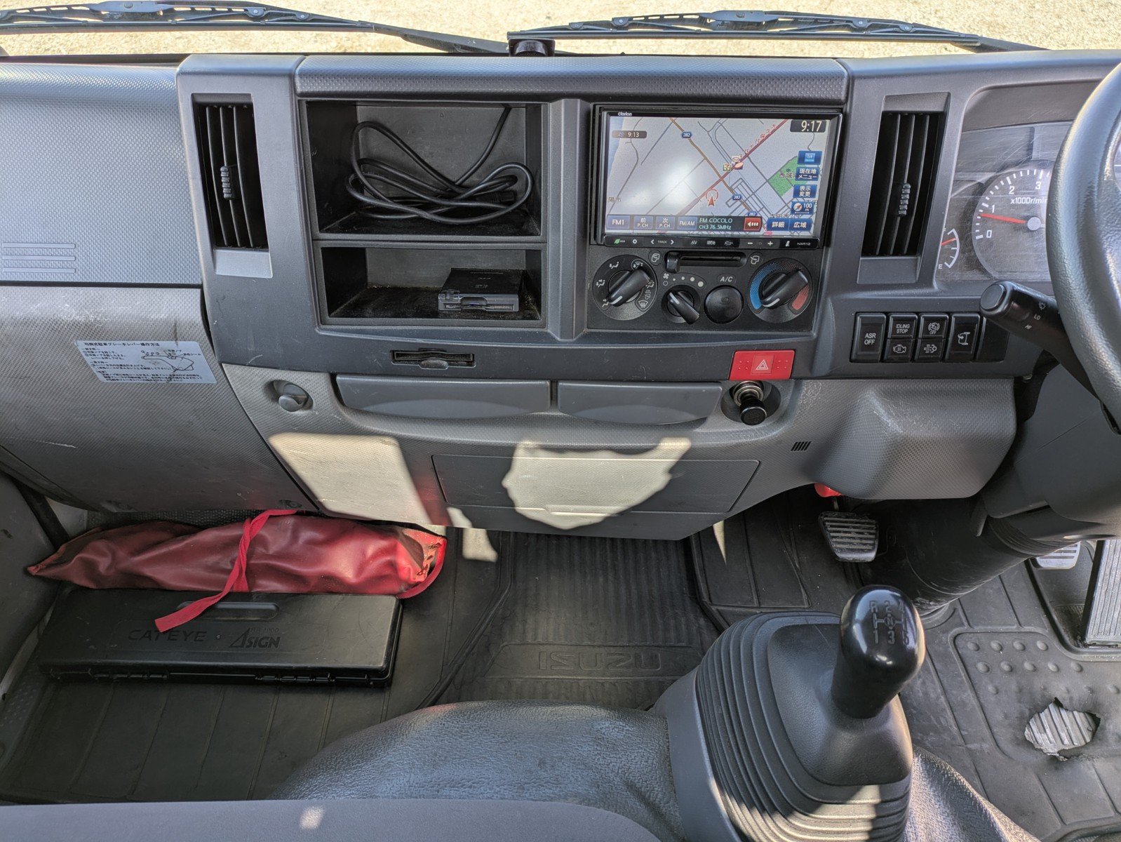 vehicle_image_20260324183205c5hx3HDFnc.jpg