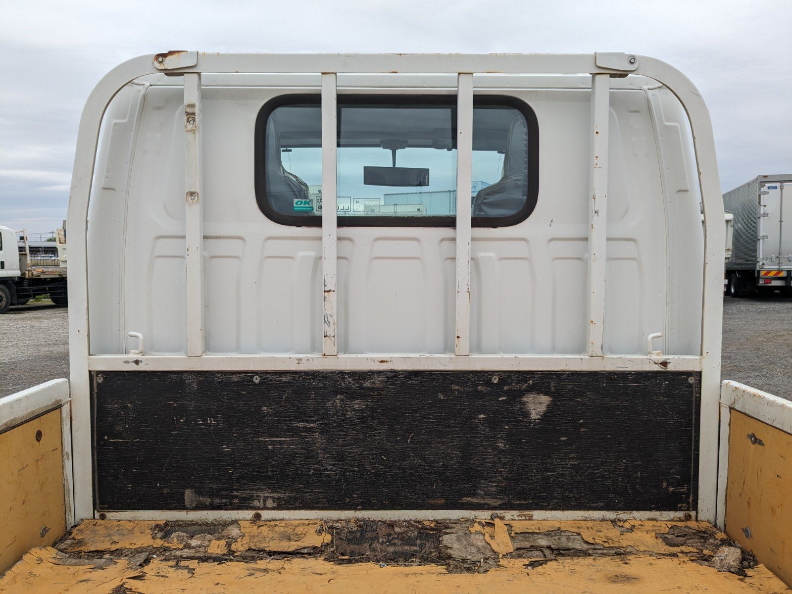 vehicle_image_20260507181506RoWH1xIwmc.jpg