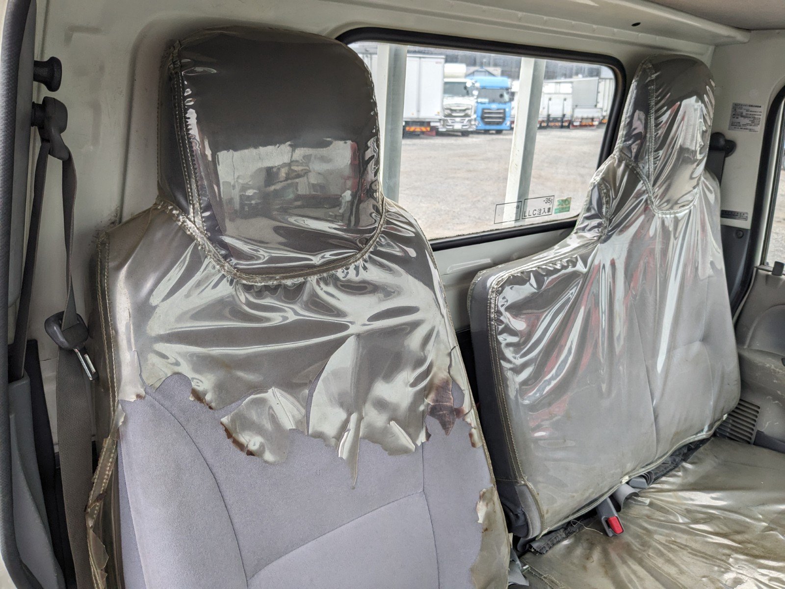 vehicle_image_20260507181506oscoXi7fcQ.jpg