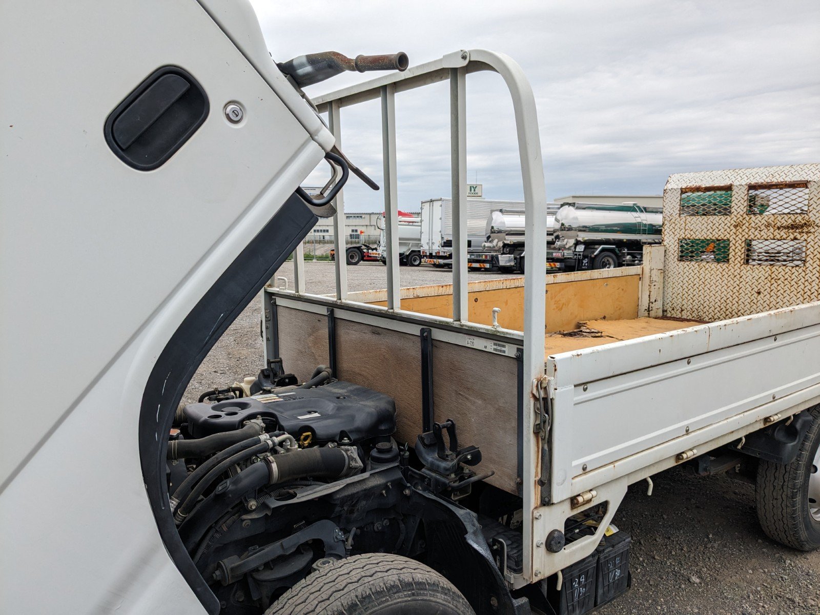 vehicle_image_20260507181506toBP3IFy3c.jpg